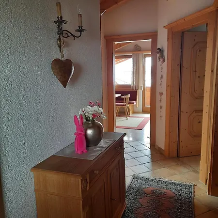 Haus Gmahblick Ferienwonungen 4* Альпбах