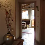 招待所 Haus Gmahblick Ferienwonungen 阿尔卑巴赫