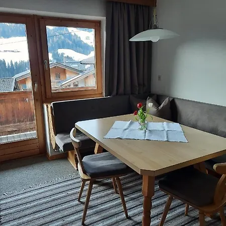 Haus Gmahblick Appartments Gasthof
