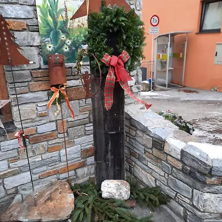 Haus Gmahblick Ferienwonungen בית הארחה 4*