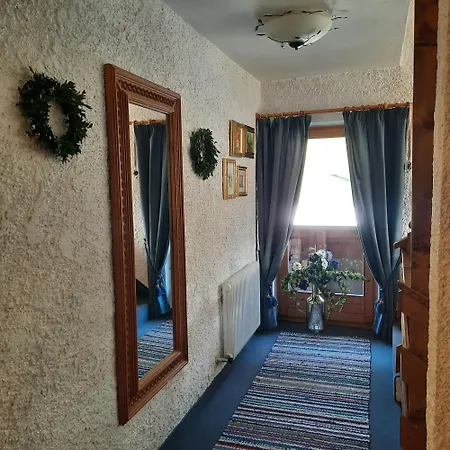 Haus Gmahblick Ferienwonungen 4*